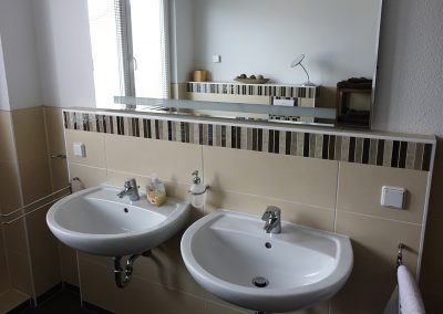 Badezimmer Doppelwaschbecken