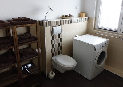 Badezimmer Waschmaschine Toilette